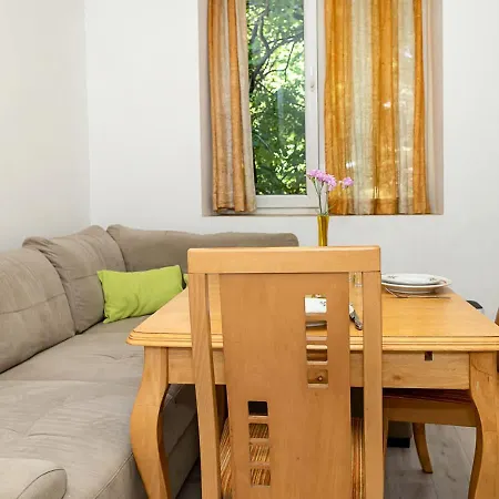 Διαμέρισμα Comfortable Near The Sea Garden & By Flat Mаnager