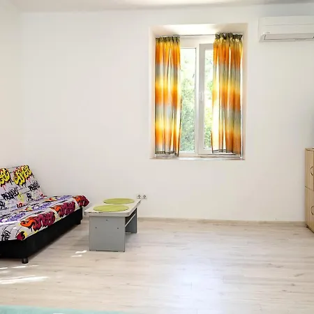 Comfortable Near The Sea Garden & By Flat Mаnager * Βάρνα